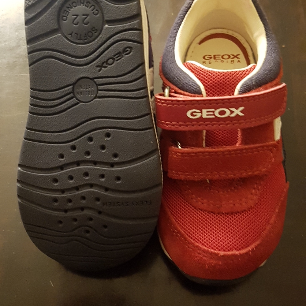Baby shoes Geox NWOT